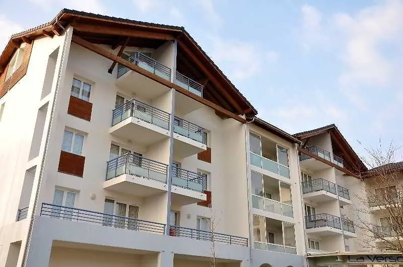 Zenitude Hôtel-Résidences La Versoix Divonne-les-Bains 3*,