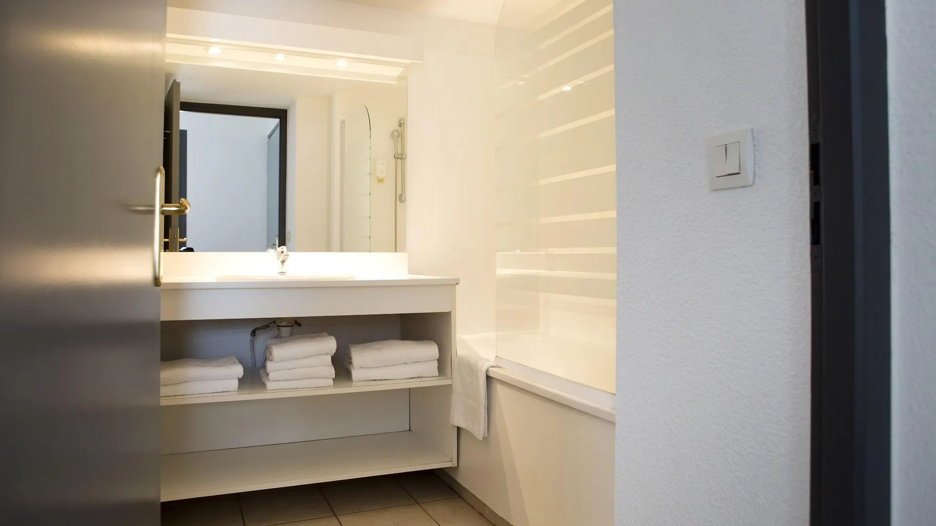 Comfort Aparthotel Divonne La Versoix Hotel Divonne-les-Bains
